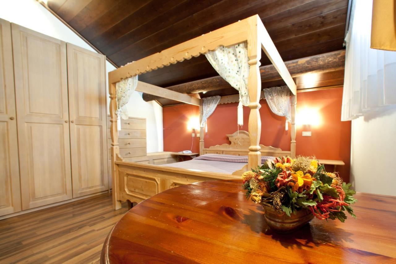 Hotel Baita Clementi Бормио Экстерьер фото