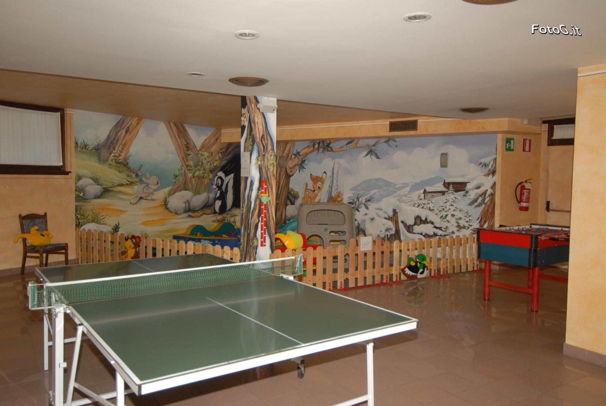 Hotel Baita Clementi Бормио Экстерьер фото