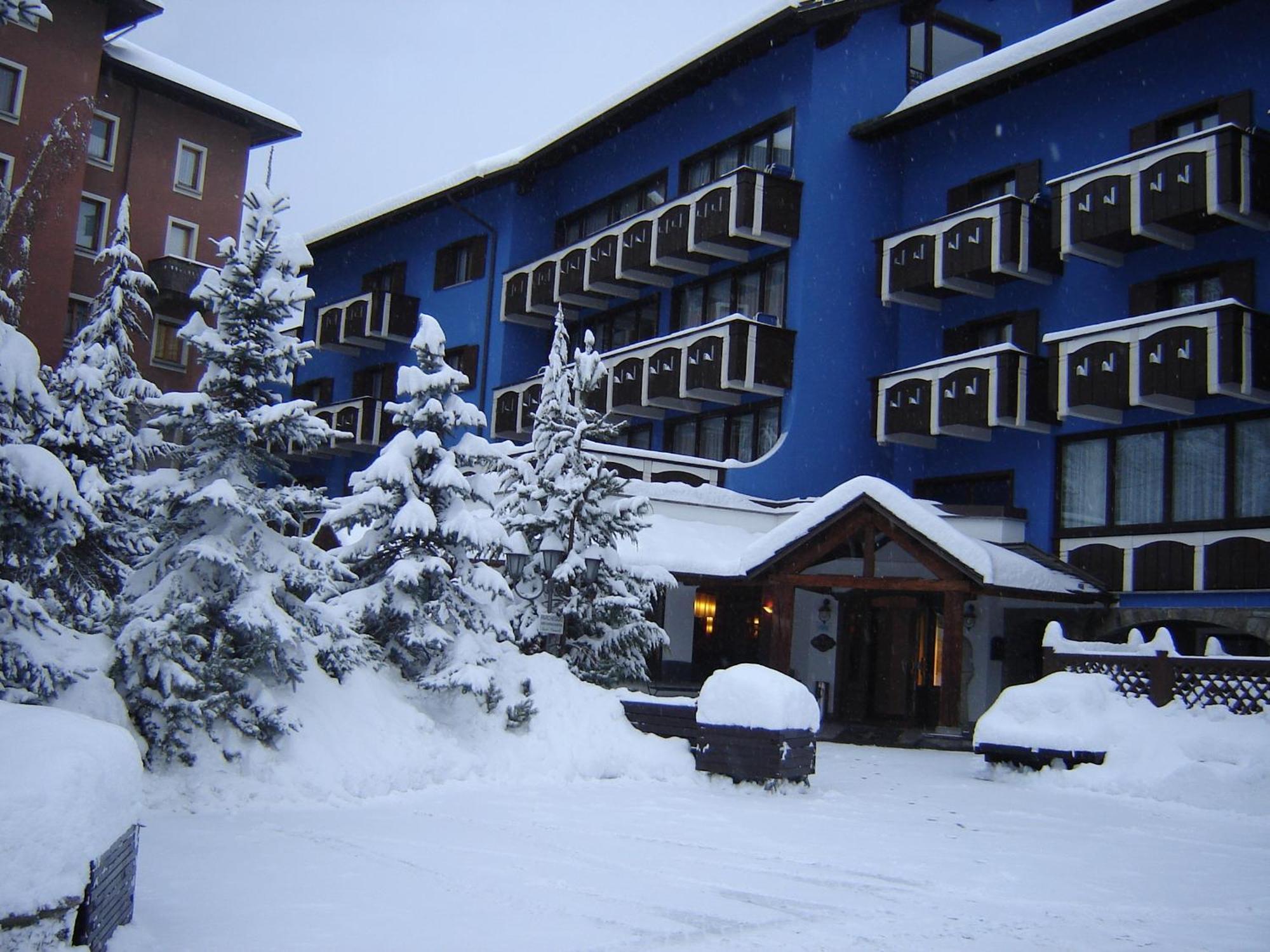 Hotel Baita Clementi Бормио Экстерьер фото